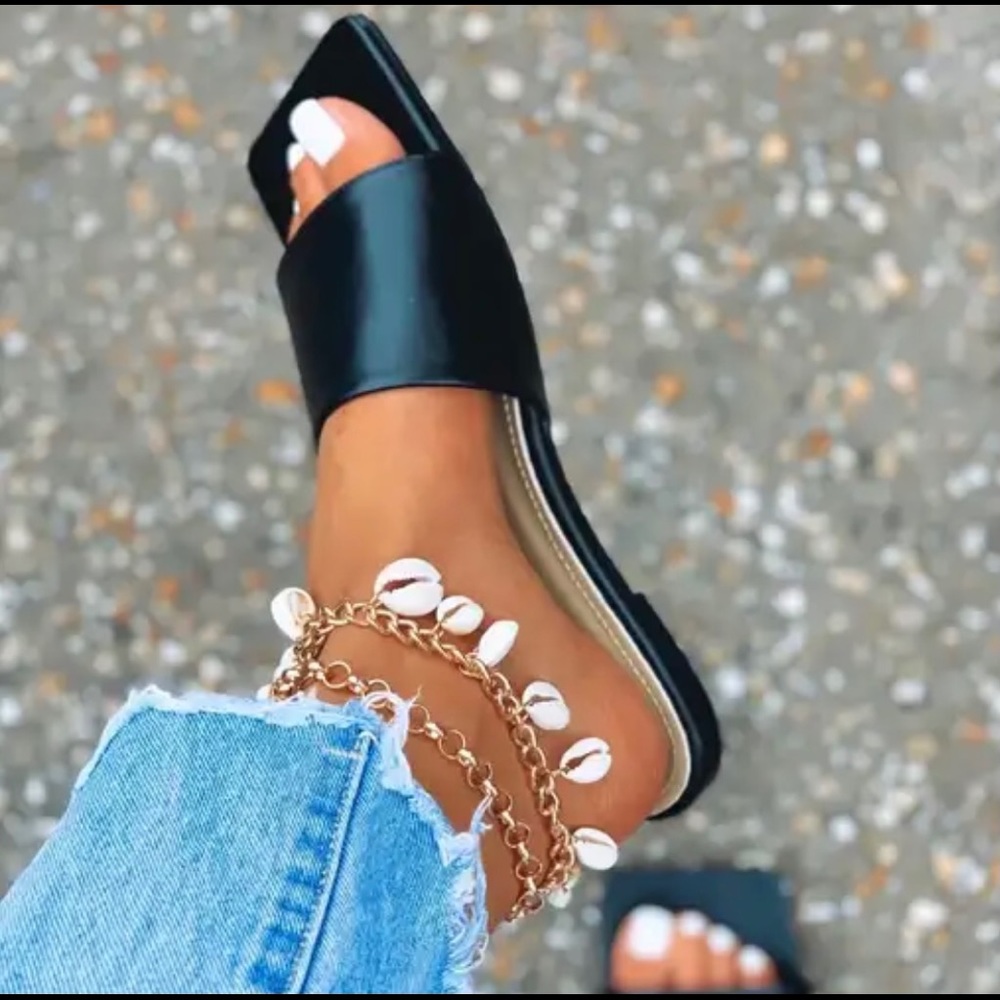 Square Toe Slides
